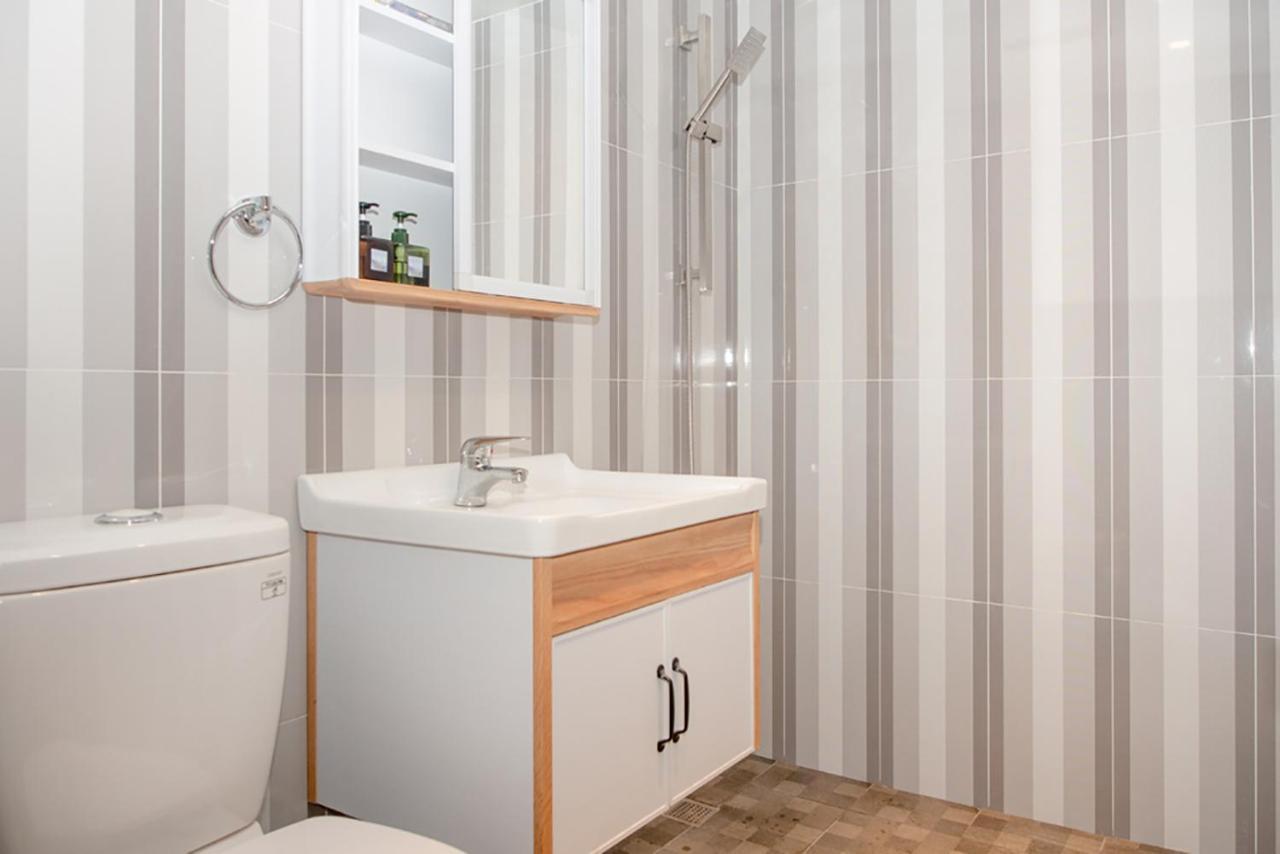 Easyliving Lägenhet Tainan Exteriör bild